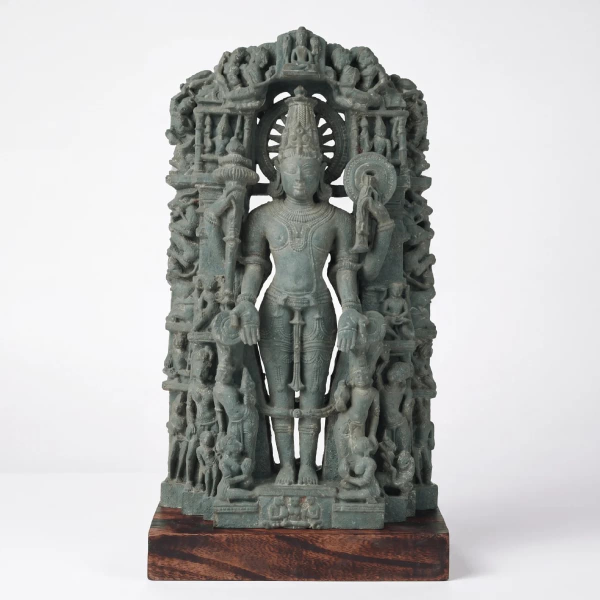A full front view of the Chaturbhuj Vishnu Sculpture, a hand-finished stone composite replica featuring intricate divine carvings.