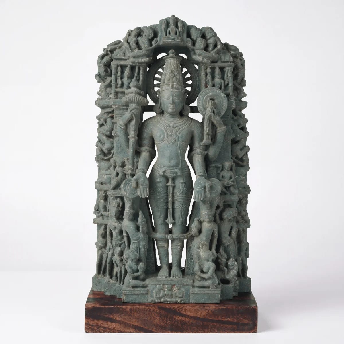 A full front view of the Chaturbhuj Vishnu Sculpture, a hand-finished stone composite replica featuring intricate divine carvings.